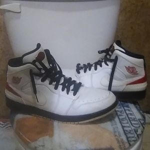 Nike air Jordan 1 retro 86 size11 white red black